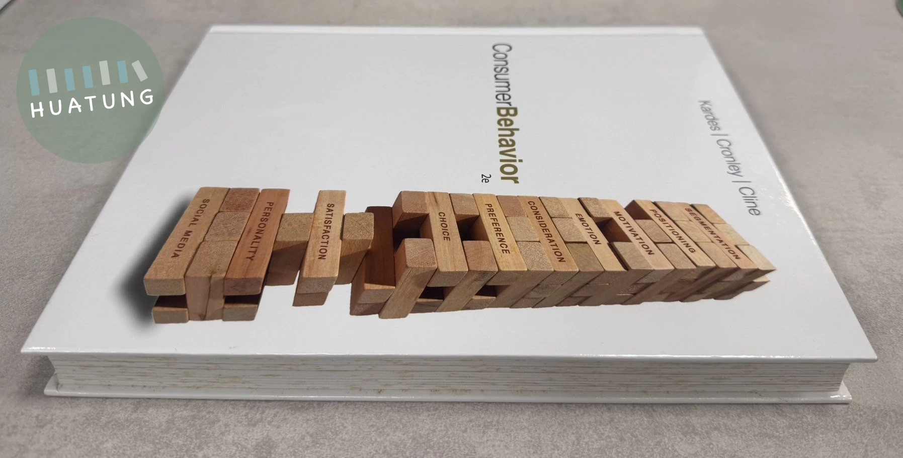 Consumer Behavior2015  上下側及側邊有斑點 (2版)